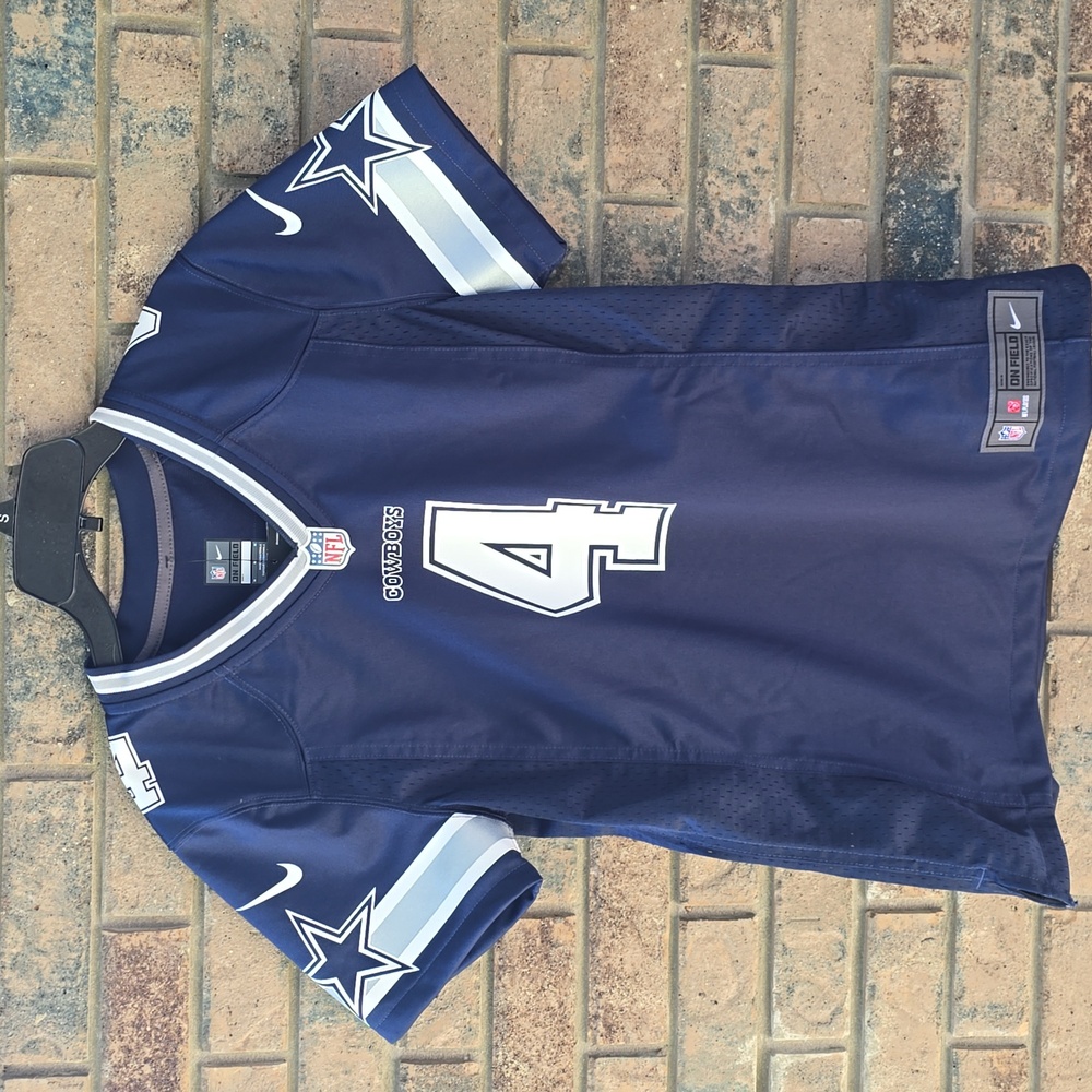 New With Tags, Authentic Dak Prescott Women's Jersey. Heavy Material, Runs Small